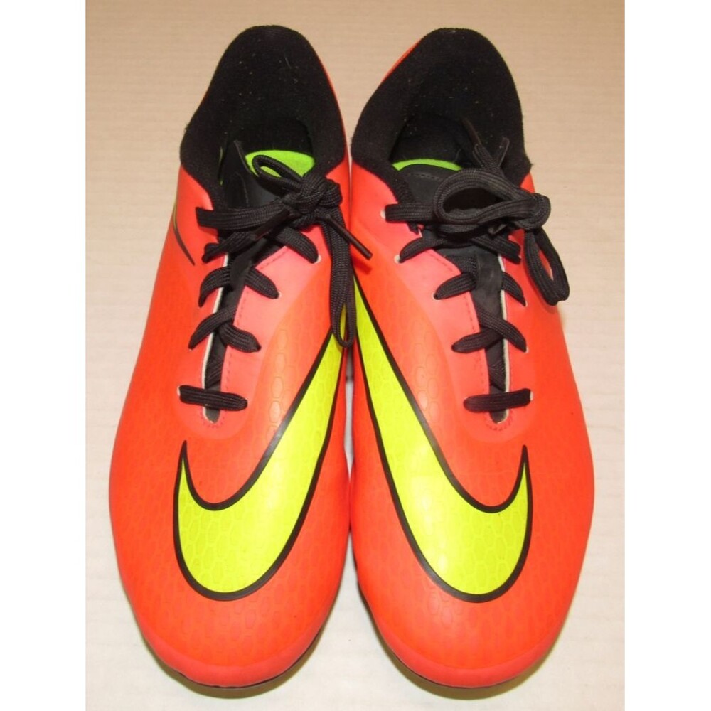 Nike Youth Hypervenom Soccer Shoes Bright Crimson 599073-690 Size 5.5Y 2014